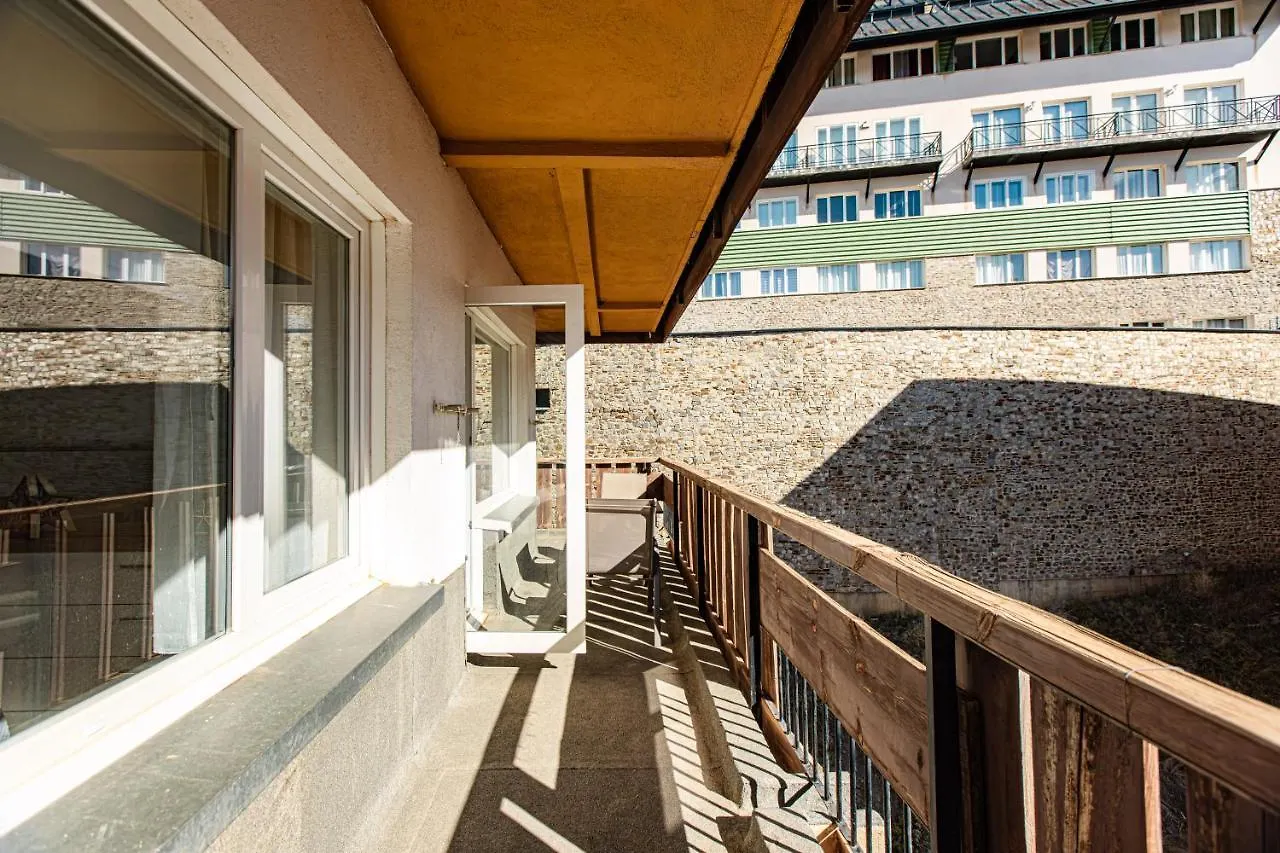 Holidays, Tripp, 1 Dormitorio, 4 Personas, Terraza Sierra Nevada